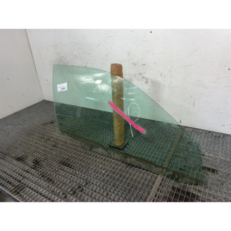 Vitre avant droit VOLKSWAGEN GOLF 4