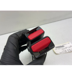 Attache ceinture arriere droit PEUGEOT 208 2