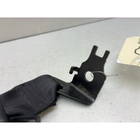 Attache ceinture arriere gauche PEUGEOT 208 2