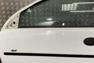 Porte avant gauche OPEL CORSA C Photo n°1