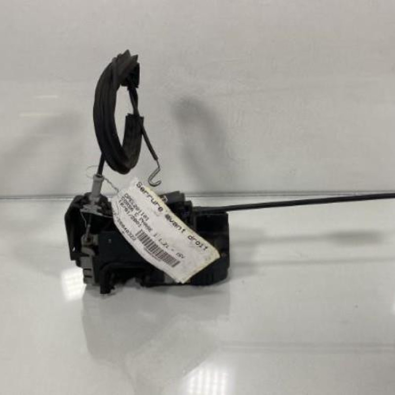 Serrure avant droit OPEL CORSA C Photo n°1