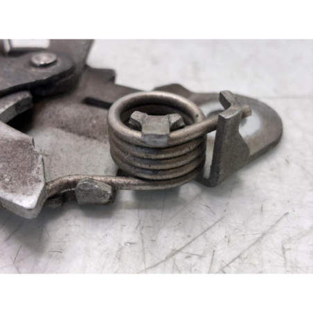 Fermeture de capot PEUGEOT 106