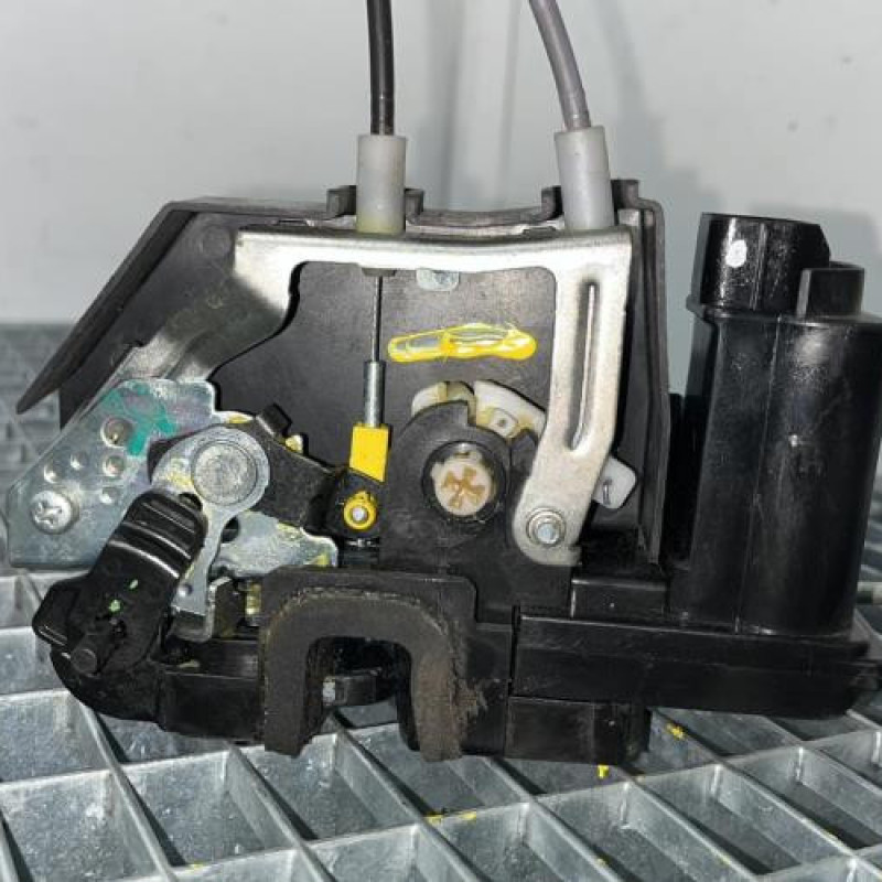 Serrure arriere droit HYUNDAI I 10 1 Photo n°2