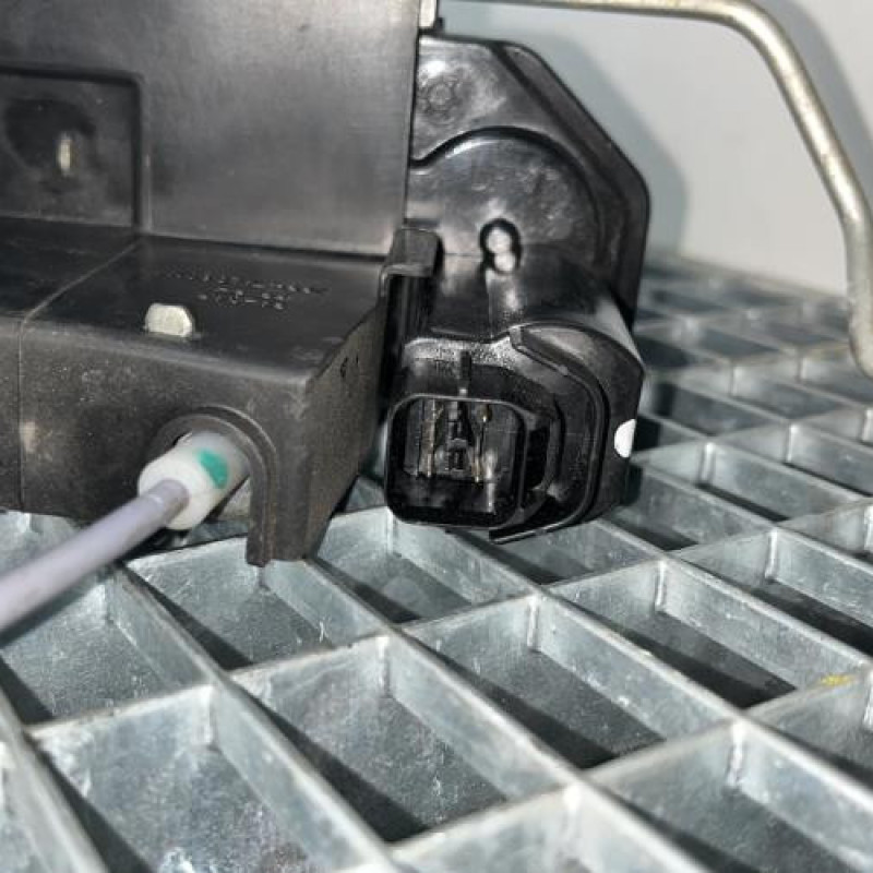 Serrure arriere droit HYUNDAI I 10 1 Photo n°3