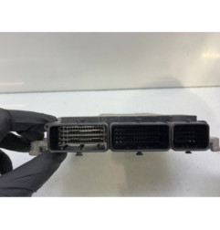 Calculateur moteur RENAULT TRAFIC 3 COURT