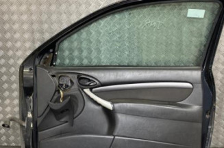 Porte avant droit FORD FOCUS 1