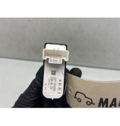 Interrupteur de leve vitre arriere droit MAZDA 2 3