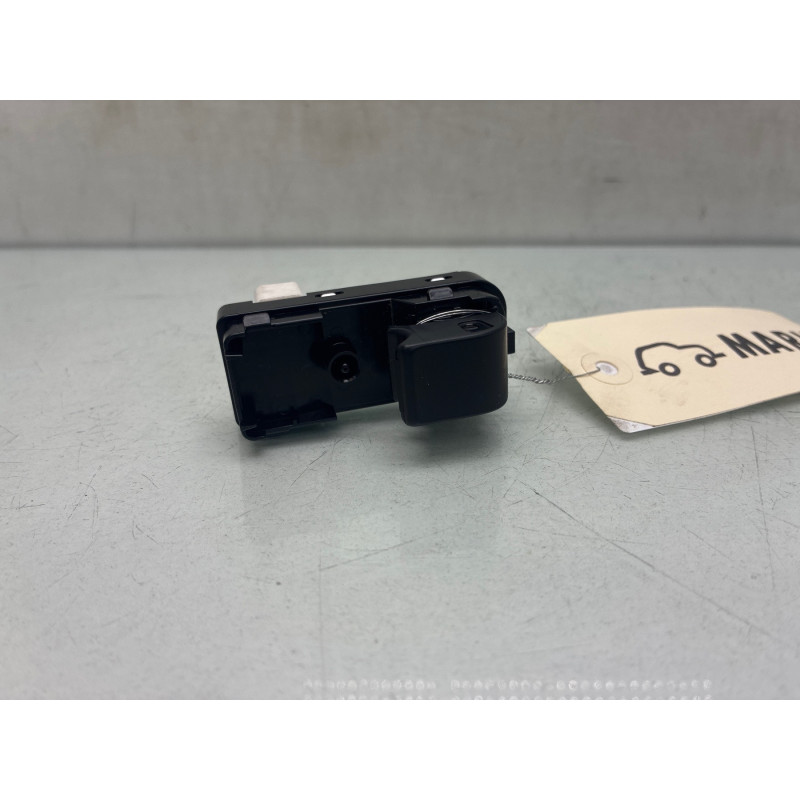 Interrupteur de leve vitre arriere gauche MAZDA 2 3 Photo n°3