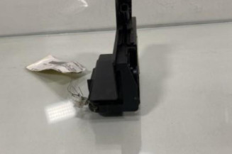 Serrure avant droit DACIA SANDERO 2