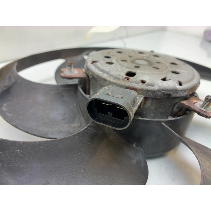 Moto ventilateur radiateur MERCEDES VIANO 639 Photo n°4
