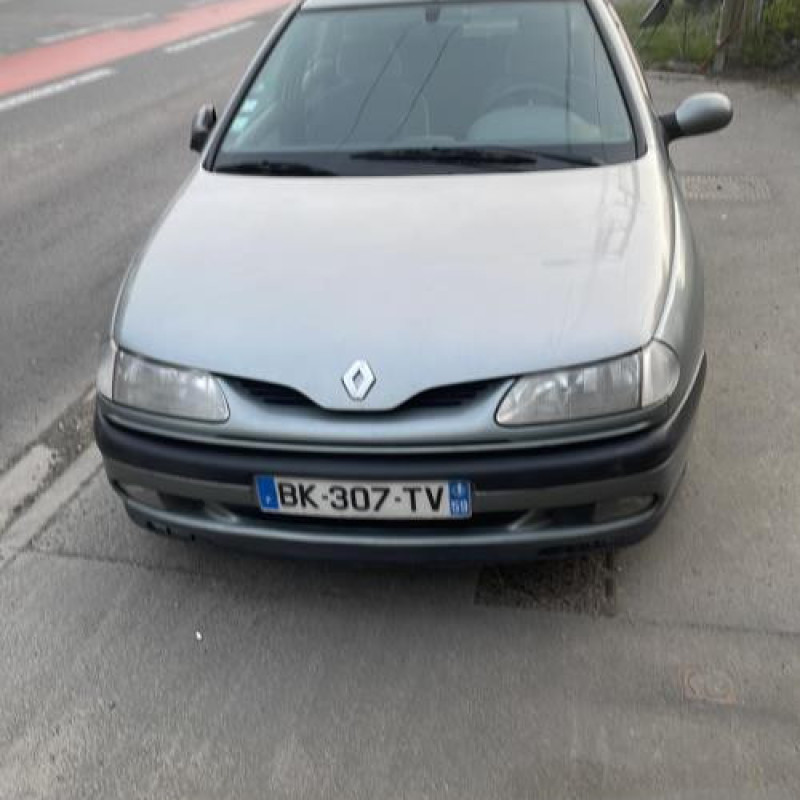Feu arriere principal droit (feux) RENAULT LAGUNA 1 Photo n°4