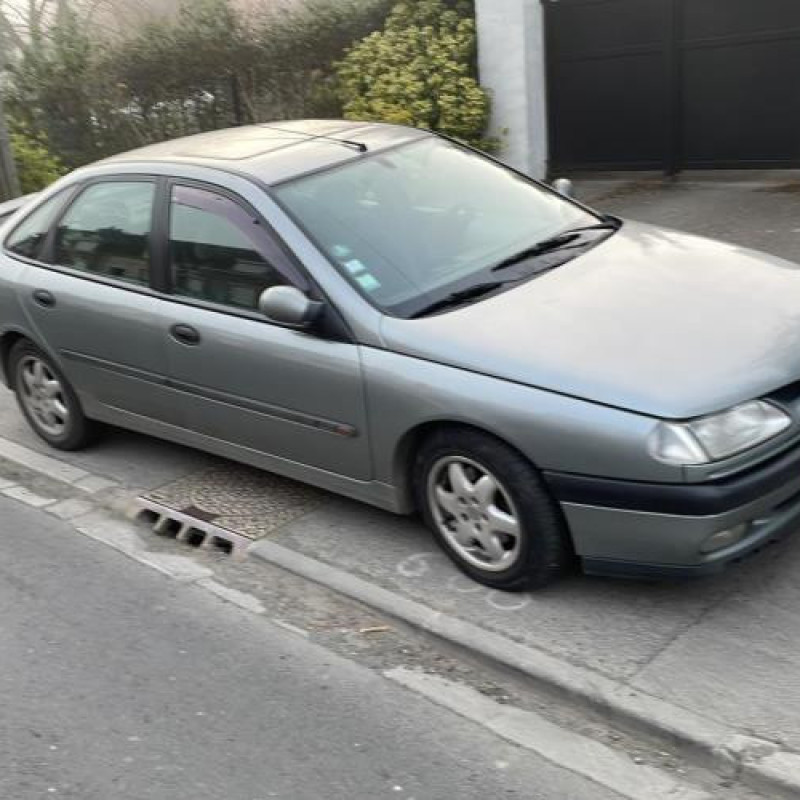 Feu arriere principal droit (feux) RENAULT LAGUNA 1 Photo n°5