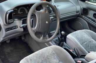 Feu arriere principal droit (feux) RENAULT LAGUNA 1