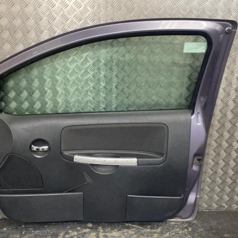 Porte avant droit CITROEN C2 Photo n°6