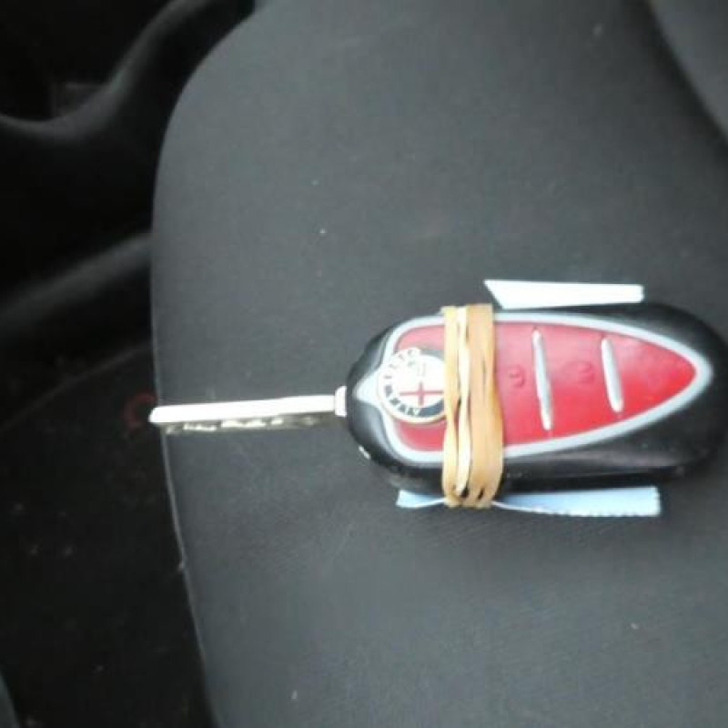 Malle/Hayon arriere ALFA ROMEO MITO Photo n°19