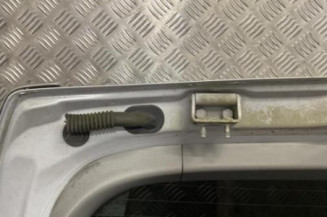 Malle/Hayon arriere HYUNDAI SANTA FE 2