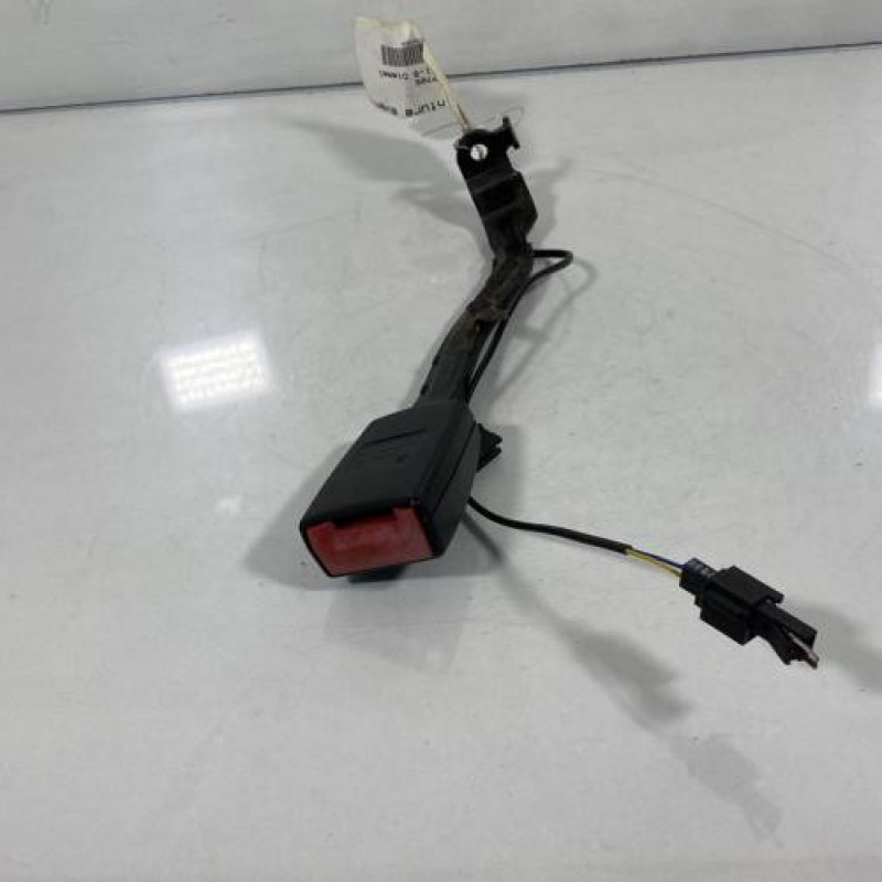 Attache ceinture avant droit VOLKSWAGEN GOLF PLUS Photo n°1