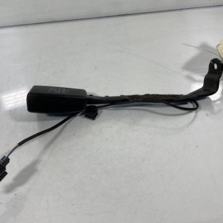 Attache ceinture avant droit VOLKSWAGEN GOLF PLUS