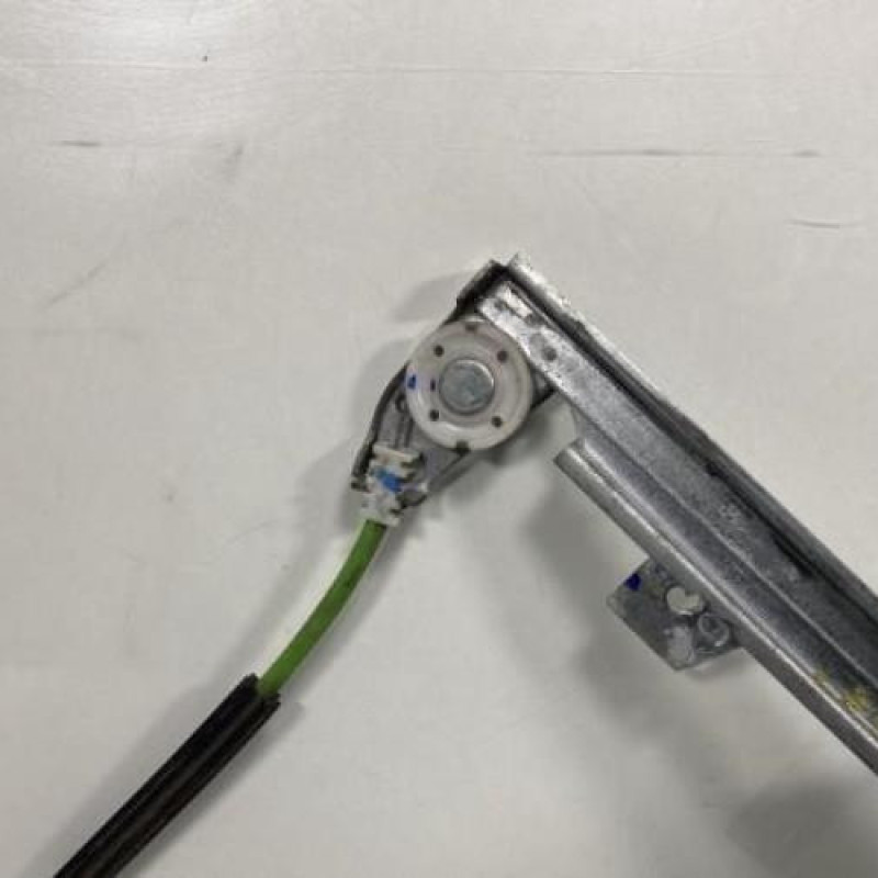 Leve vitre electrique avant droit PEUGEOT 307 Photo n°4