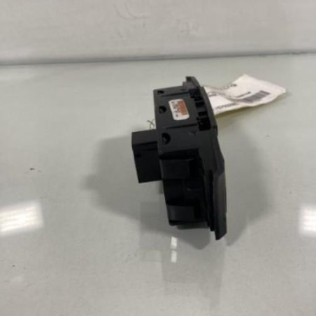 Bouton de warning FORD KA 2