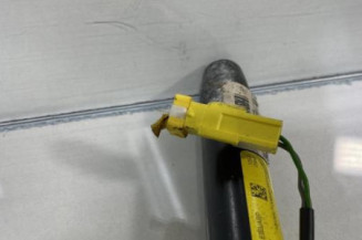 Pretensionneur de ceinture avant gauche FORD KA 2