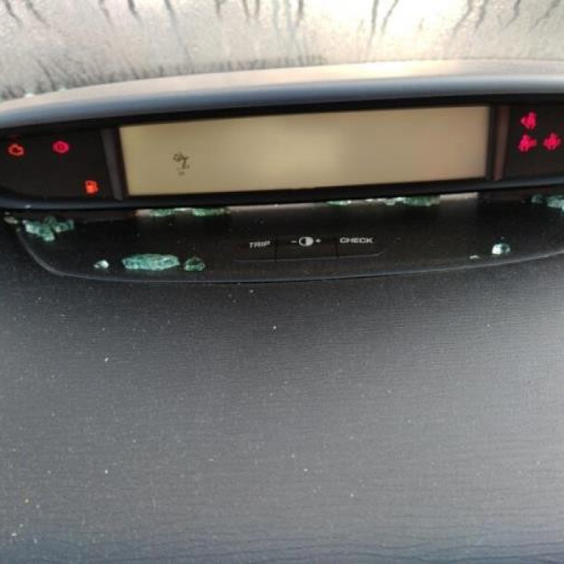 Feu arriere principal droit (feux) CITROEN C4 1 Photo n°13