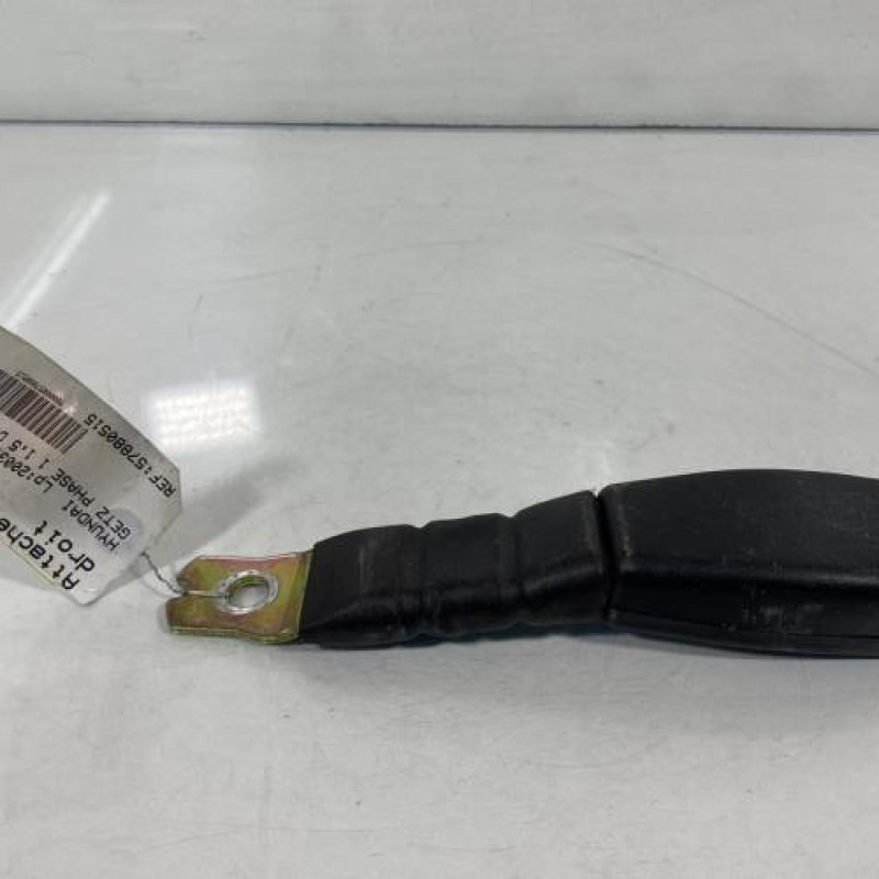 Attache ceinture avant droit HYUNDAI GETZ Photo n°3