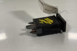 Bouton de warning AUDI A4 1