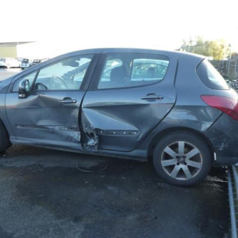 Attache ceinture avant droit PEUGEOT 308 1 Photo n°9