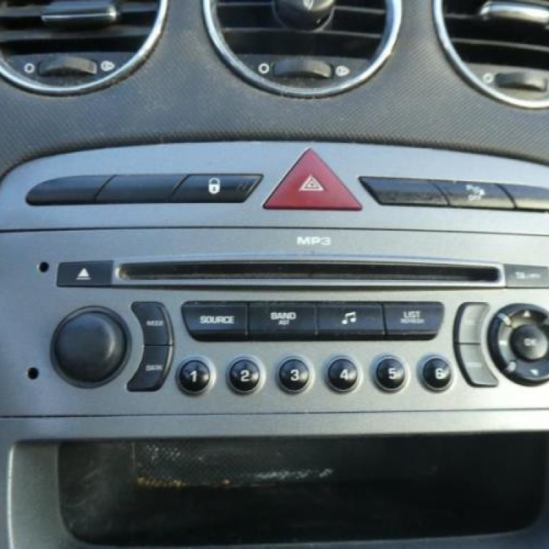 Attache ceinture avant droit PEUGEOT 308 1 Photo n°14