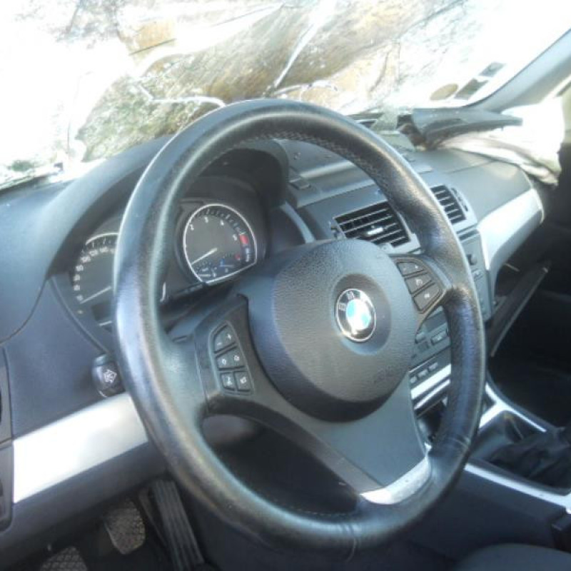 Serrure arriere droit BMW X3 E83 Photo n°8