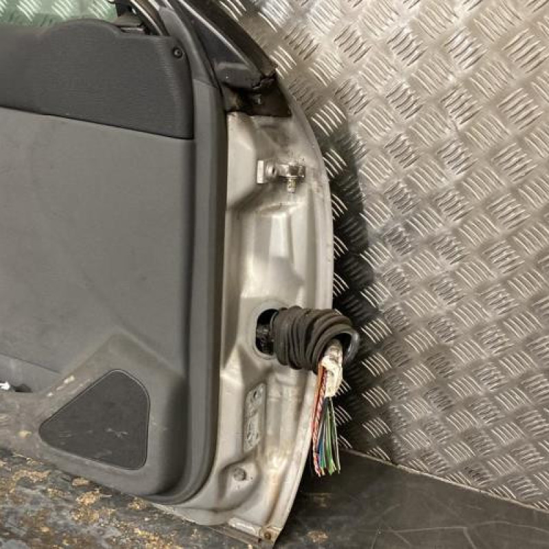Porte avant gauche AUDI A3 1 Photo n°4