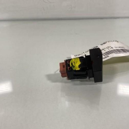 Bouton de warning PEUGEOT 3008 1