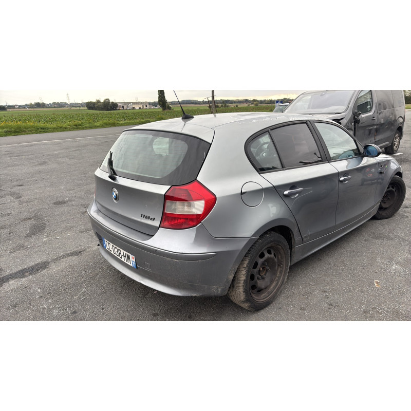 Verin de coffre BMW SERIE 1 E87 Photo n°14