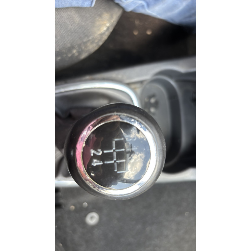 Etrier avant gauche (freinage) OPEL CORSA D Photo n°8