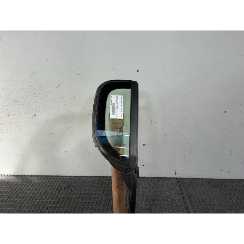 Custode arriere droit (porte) PEUGEOT 308 2 Photo n°1