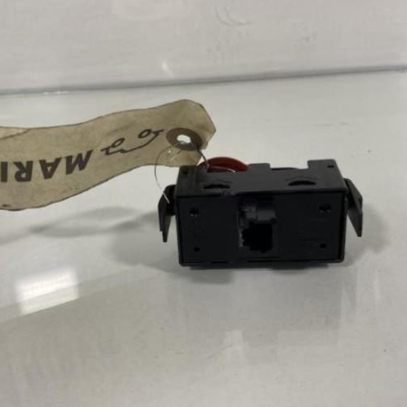 Bouton de warning RENAULT TWINGO 3 Photo n°3