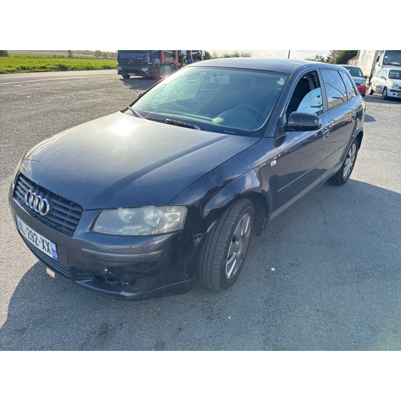 AUDI A3 2 SPORTBACK PHASE 1 1.9 TDI - 8V TURBO Photo n°4