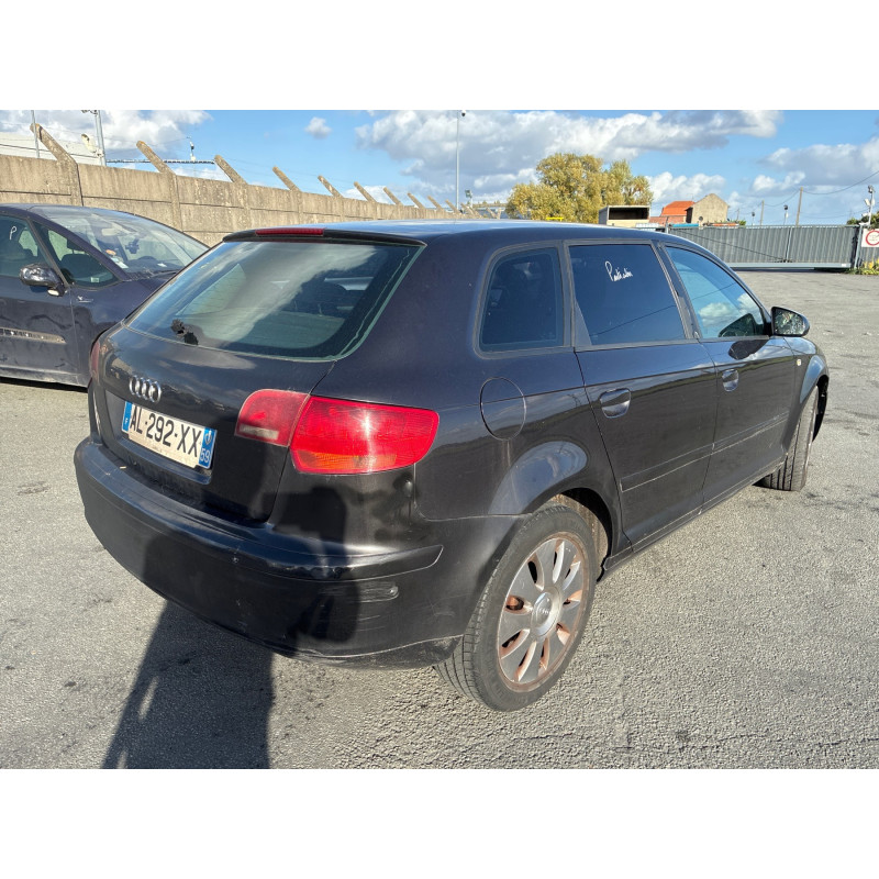 AUDI A3 2 SPORTBACK PHASE 1 1.9 TDI - 8V TURBO Photo n°5