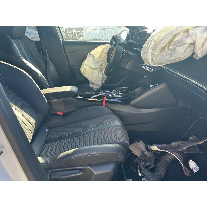 PEUGEOT 208 2 PHASE 1 1.2 PURETECH - 12V TURBO Photo n°10