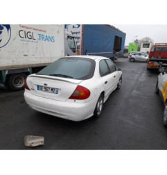 Feu arriere stop central FORD MONDEO 1