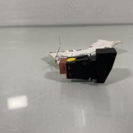 Bouton de warning PEUGEOT 5008 1