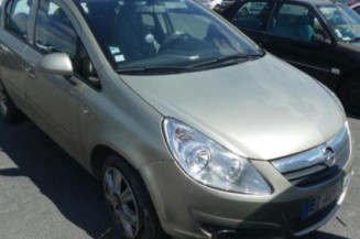 Moteur essuie glace arriere OPEL CORSA D