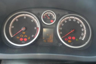 Moteur essuie glace arriere OPEL CORSA D
