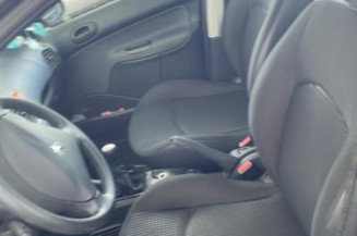 Pretensionneur de ceinture avant droit PEUGEOT 206+