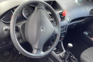 Pretensionneur de ceinture avant droit PEUGEOT 206+