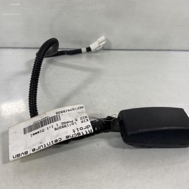 Attache ceinture avant droit KIA RIO 3 Photo n°1