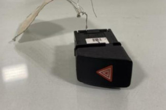 Bouton de warning KIA RIO 3 Photo n°1