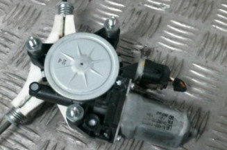 Leve vitre electrique avant droit KIA RIO 3