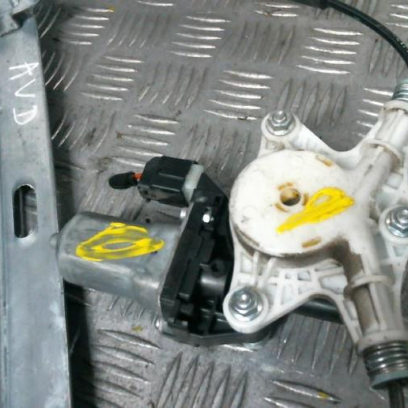 Leve vitre electrique avant droit KIA RIO 3 Photo n°3